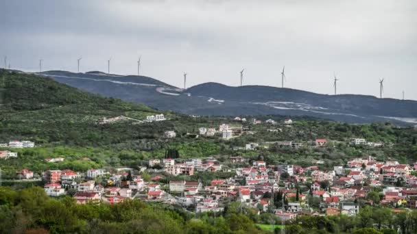 Tidsluckor Vindkraftparker Mozhura Montenegro Bra Vatten Liten Samhället Området Staden — Stockvideo