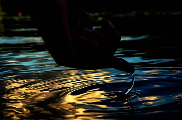 Primer Plano Gota Agua Una Mujer —  Fotos de Stock