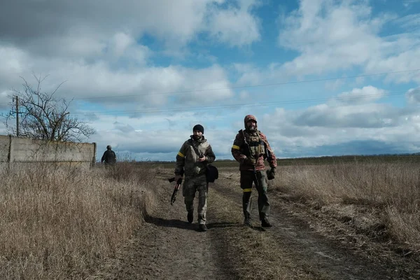 Hostroluchya Ukraine Березня 2022 Територіальна Оборона Бійців Українському Селі — стокове фото