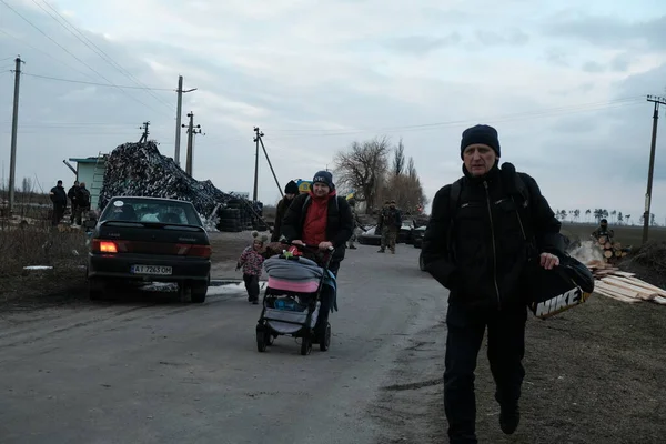 Hostroluchya Ukraine Березня 2022 Люди Евакуйовані Села — стокове фото