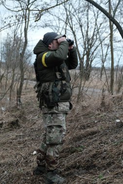 Hostroluchchya, Ukrayna: 8 Mart 2022: Ukrayna toprak savunma savaşçısı