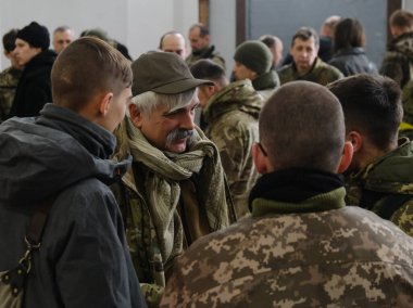 Kyiv, Ukrayna: 28 Şubat 2022: Kyiv şehrinde toprak savunması 