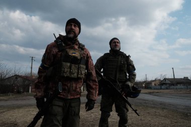 Lukashi, Ukrayna: 24 Mart 2022: Ukrayna toprak savunma savaşçıları