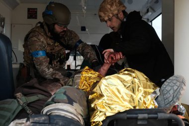 Lukashi, Ukrayna: 24 Mart 2022: Ukrayna 'nın Ukrayna köyünde Ukrayna savunma savaşçıları