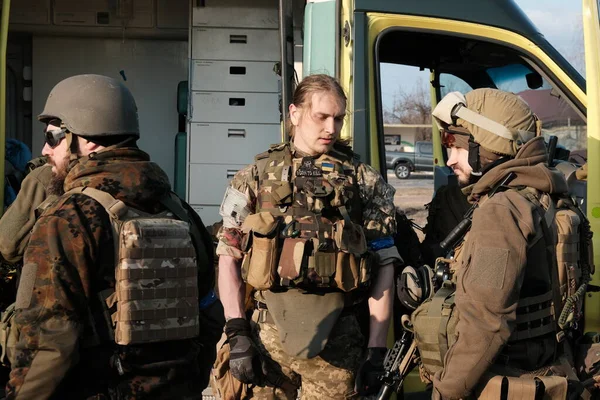 Lukashi, Ukrayna: 24 Mart 2022: Ukrayna toprak savunma savaşçıları