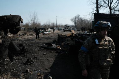 Lukyanivka, Ukrayna: 25 Mart 2022: Ukrayna toprak savunma savaşçıları