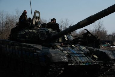 Lukyanivka, Ukrayna: 25 Mart 2022: Ukrayna toprak savunma savaşçıları