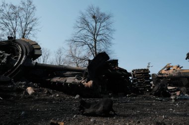 Lukyanivka, Ukrayna: 25 Mart 2022: Yok edilen Rus yıkım grubu