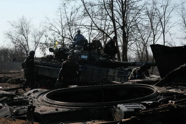 Lukyanivka Ucraina Marzo 2022 Veicolo Militare Russo Distrutto — Foto stock gratuita