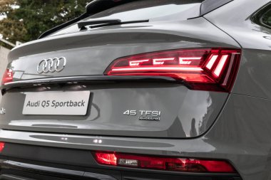 Hong Kong, Çin 28 Temmuz 2021: Audi Q5 Spor Test Günü 28 Temmuz 2021.