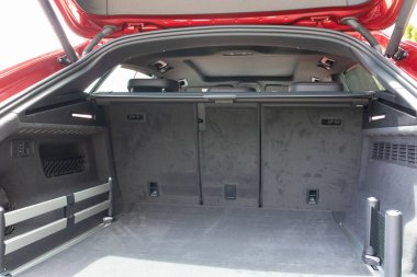 Hong Kong, Çin 24 Ağustos 2021: Audi RS Q8 2021 Boot Aug 24 Ağustos 2021, Hong Kong.