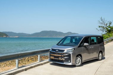 Hong Kong, Çin 4 Nisan 2022: Toyota Noah 2022 Test sürüşü 4 Nisan 2022.