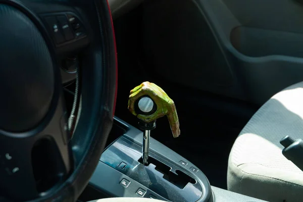 Gear Lever Automatic Transmission Vehicle Shaped Wooden Hand — 스톡 사진