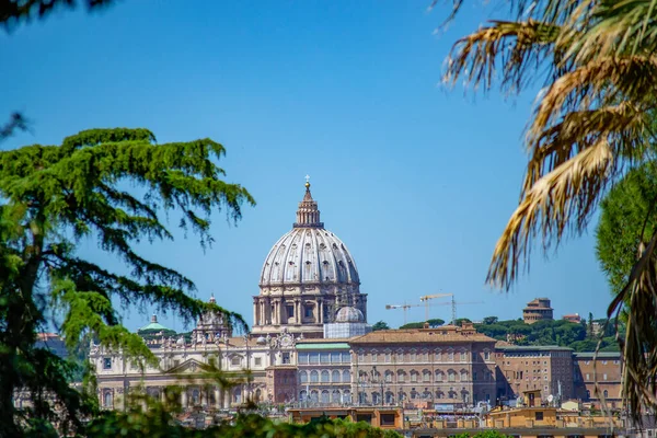 Nádherný Výhled Panorama Říma Zvýrazňující Kopuli Baziliky Petra — Stock fotografie