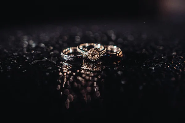 Ring Diamonds Jewelry Wedding Stone Gold Beauty Water — Stock Photo, Image
