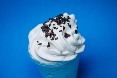 Dondurma tatlı, parlak, renkli yiyecekler.