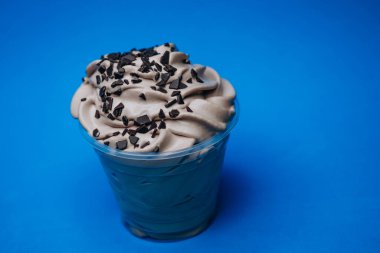 Dondurma tatlı, parlak, renkli yiyecekler.