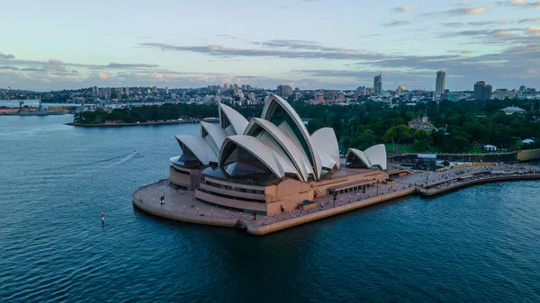 Sidney opera evi havadan görünümü