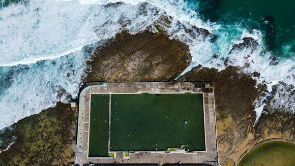 Okyanus banyolarının havadan görünüşü