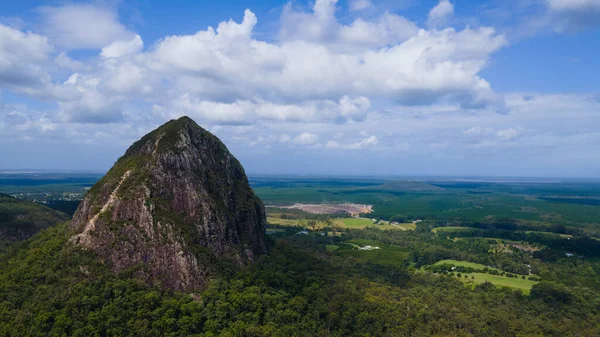 cam ev dağlarının havadan görünüşü