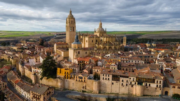 Segovia 'daki katedralin görünümü