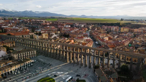İspanya, Segovia 'da Roma su kemeri