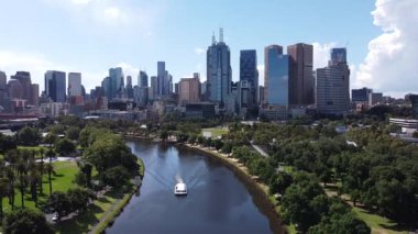 Melbourne ufuk çizgisinin havadan görünüşü