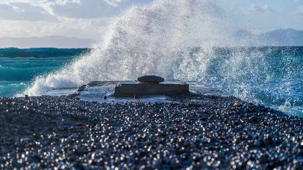 Морська Хвиля Вдарила Прибережній Стежці Пляжі — стокове фото