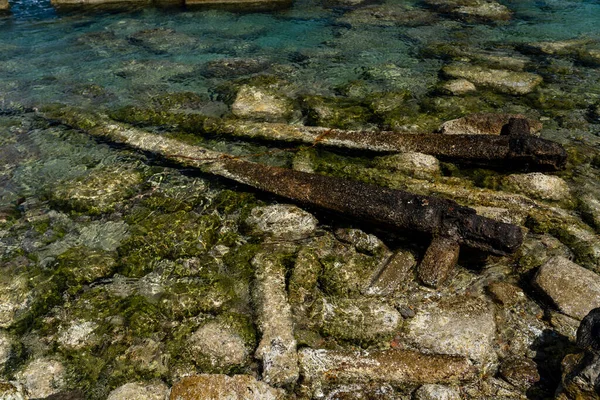 Old Stone Bares Large Rocks Made Barrier Beach Preventing Ships — Stock Photo, Image