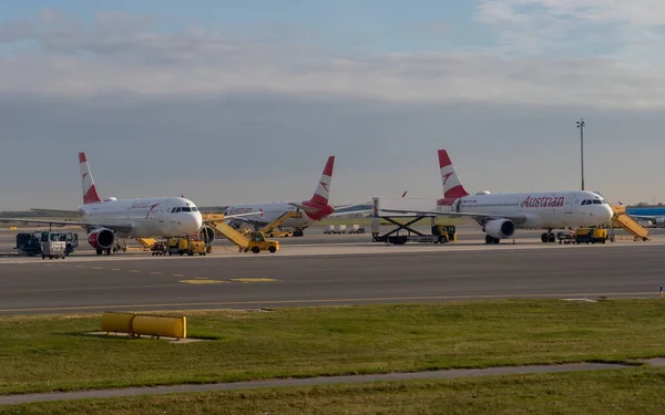 Austrian Airlines Fleet Standing Austria Vienna Airport — Foto de Stock
