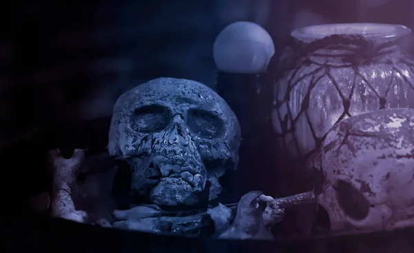 Stone Skull Vattentjänst Halloween — Stockfoto