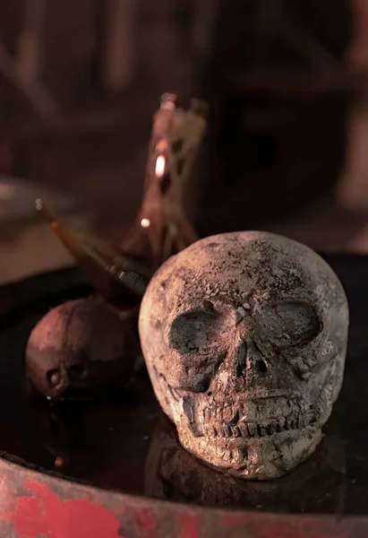 Stone Skull Vattentjänst Halloween — Stockfoto