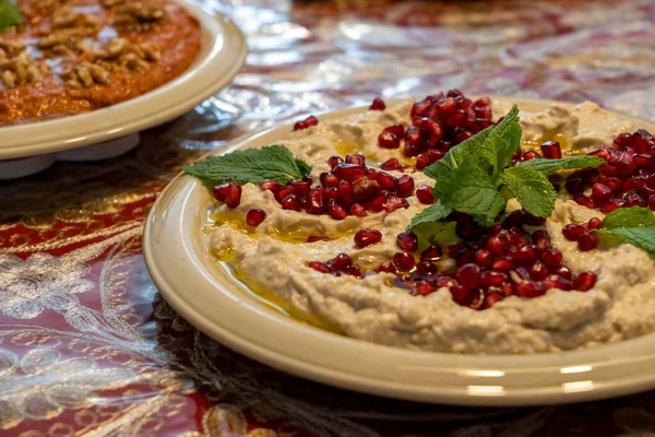 Baba Ghanoush 바바가 Baba Ghanoush 가지와 밀가루로 샐러드 그리고 식욕을 — 스톡 사진