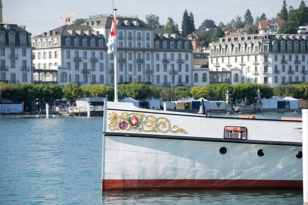 Łódź Dla Turystów Rejsy Rzeczne Wycieczki Jeziorze Lucerna — Zdjęcie stockowe