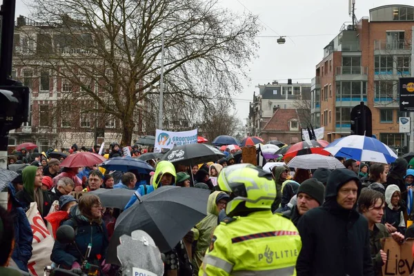 Голландия Амстердам Демонстрации Маршируют Усиление Политики Области Изменения Климата Нидерландах — стоковое фото