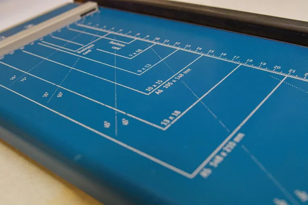 Paper Cutter Showing Graduated Paper Sizes — Stock Photo, Image