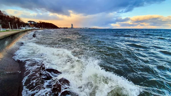 Rough Waves Storm Seaside Boulevard Gdynia Poland — Stock Photo, Image