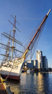 Gdynia, Polonya - 15 Ocak 2022: Polonya yelkenli gemisi SV Dar Pomorza, Gdynia, Polonya
