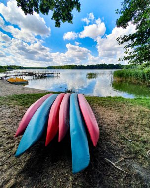 Göl kıyısında, Tuchom, Polonya