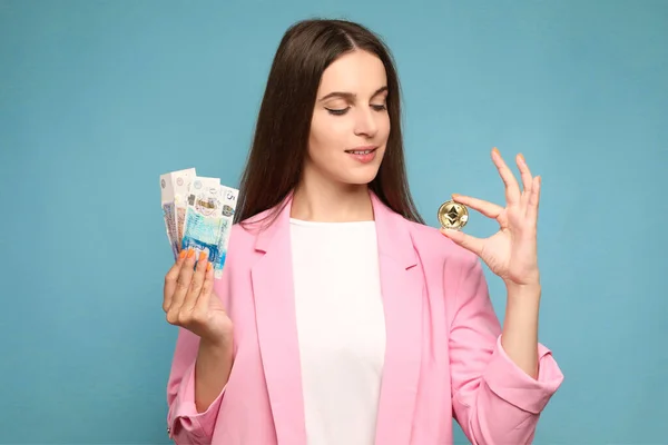 Portrait Young Woman Holding Crypto Currency United Kingdom Pounds Banknotes — Stock Photo, Image