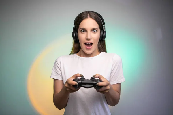 Game Win Happy Female Gamer Headphones Rejoices Victory Game Emotional — Fotografia de Stock