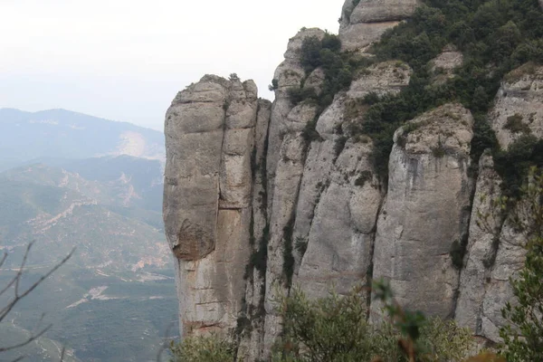 Incantevoli Scogliere Montserrat — Foto Stock