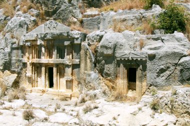 Antik Lycialıların dağ mezarları