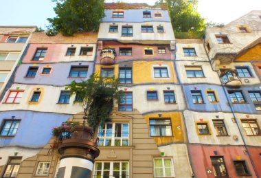 Hundertwasser Evi, Hundertwasserhaus, Viyana, Avusturya 'daki apartman dairesi, Renkli Cephe, Mimar Friedensreich Hundertwasser