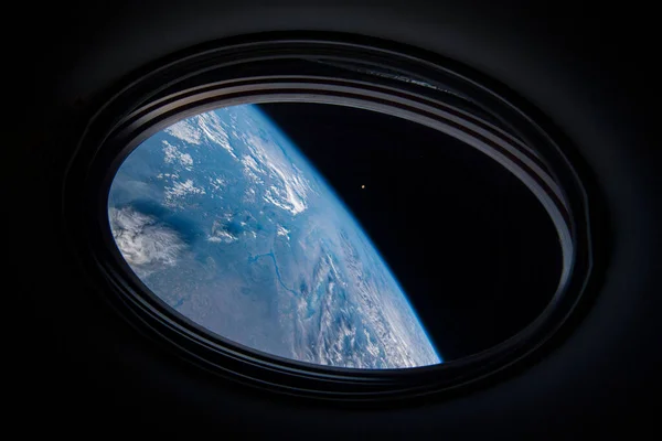 Porthole Spaceship Outer Space Blue Earth Planet Moon Bull Eye — Fotografia de Stock