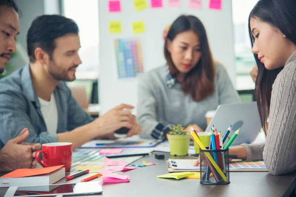 Tvůrčí Design Kancelářské Centrum Pracuje Týmovou Práci Happy Business People — Stock fotografie