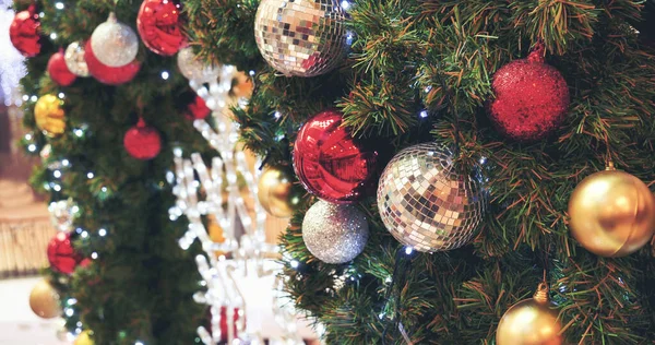 Boules Scintillantes Colorées Ornement Boule Décoré Sapin Noël Sur Noël — Photo