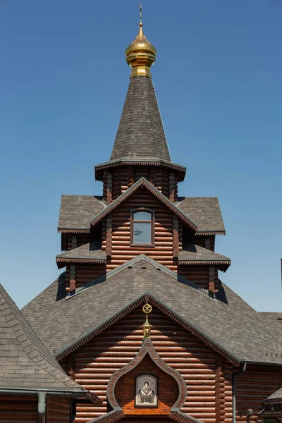 Iglesia Ortodoxa Contra Cielo Azul Concepto Religión Viajes Arquitectura —  Fotos de Stock