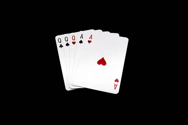 Casa Cheia Rainhas Ases Mão Poker Isolada Fundo Preto — Fotografia de Stock