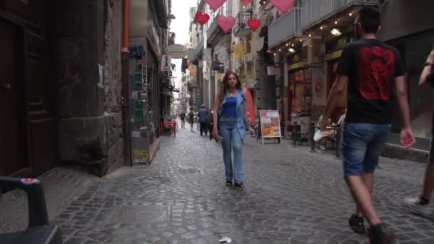 Neapel Italien Mai 2022 Die Berühmte Schmale Straße Dei Tribunali — Stockvideo